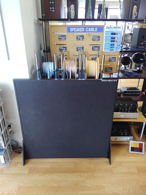 「現代３大ギタリスト」も使用の吸音パネル