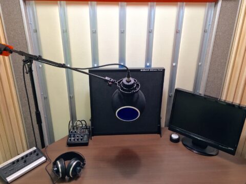 Use sound absorbing panel in narration booth : Elimination of muffled sound