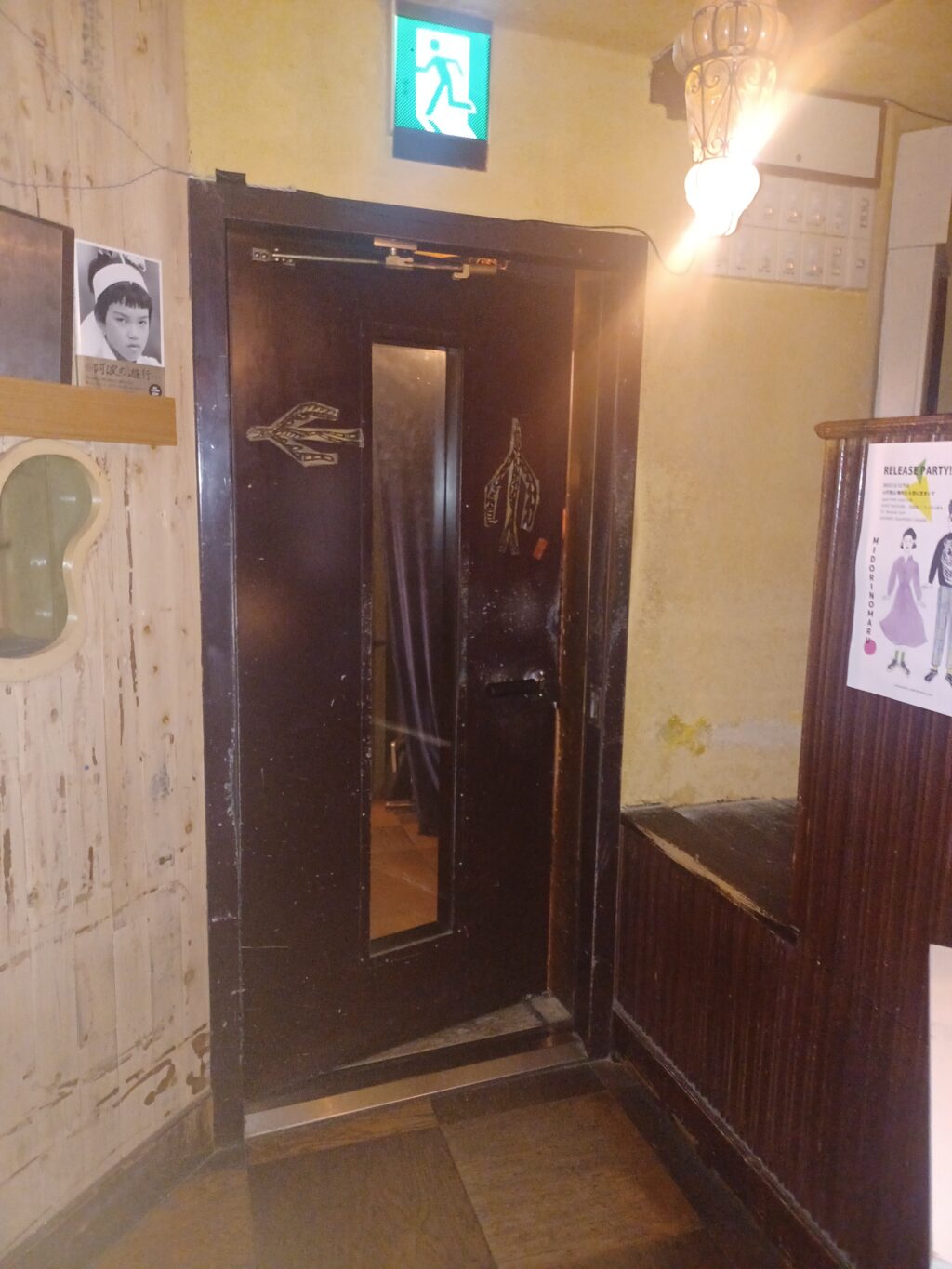 交換前防音ドア