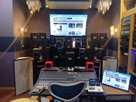 ロックオン　渋谷店様にLACOSデモ機を設置中です